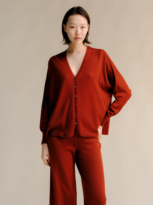 Extra Fine Merino Wool Oversized V-Neck Cardigan
(3D-Knit)