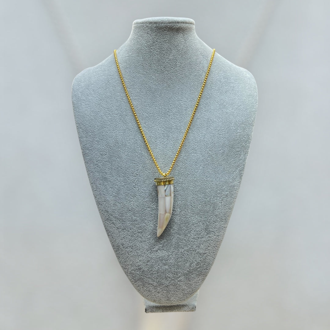 Mother of Pearl Horn Pendant – Silver or Gold Finish