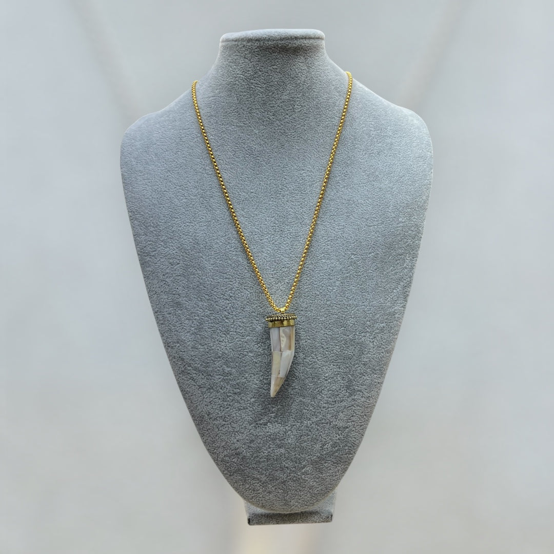 Mother of Pearl Horn Pendant – Silver or Gold Finish