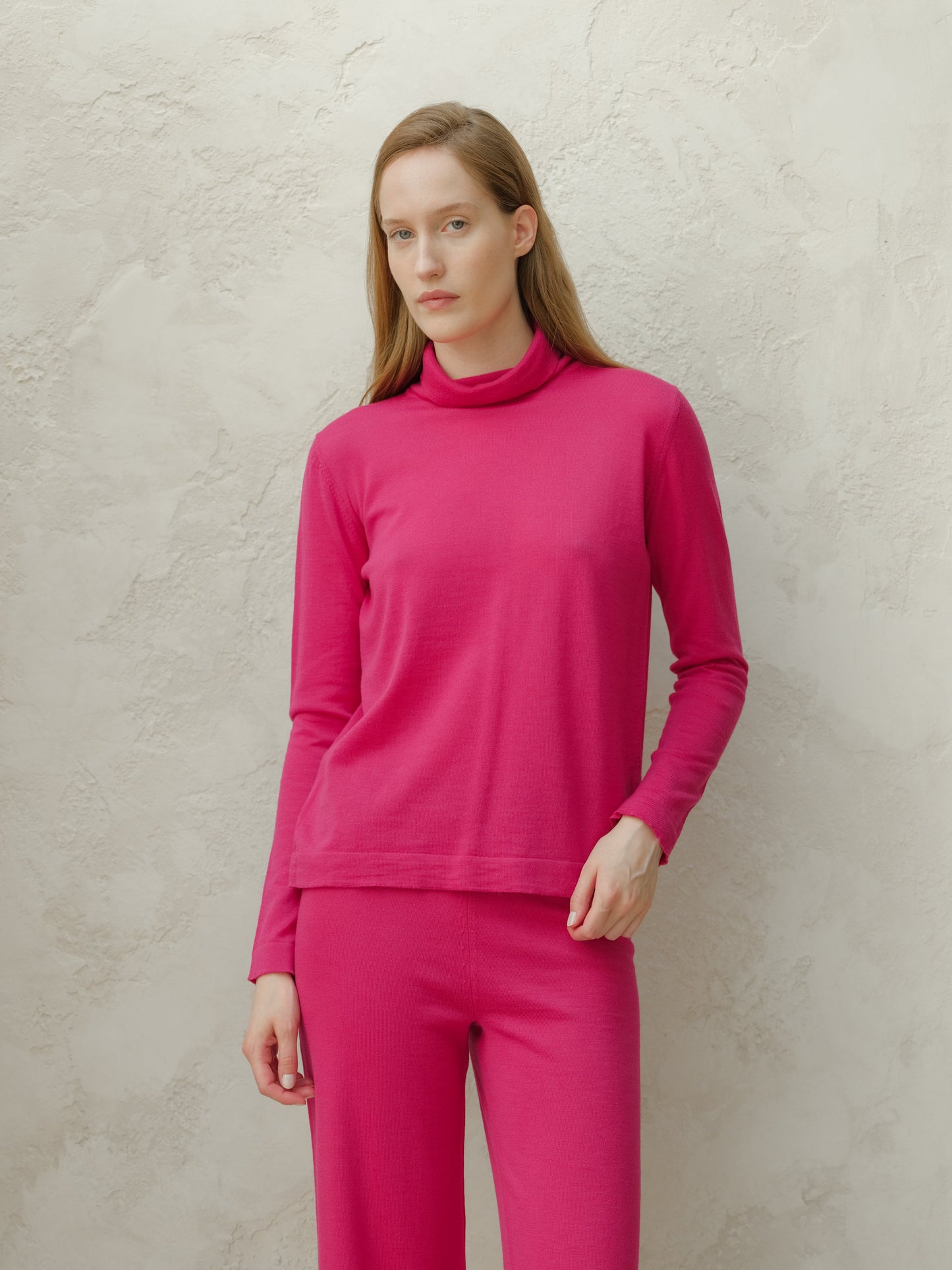 Extra Fine Merino Wool Turtleneck with Straight Sleeve