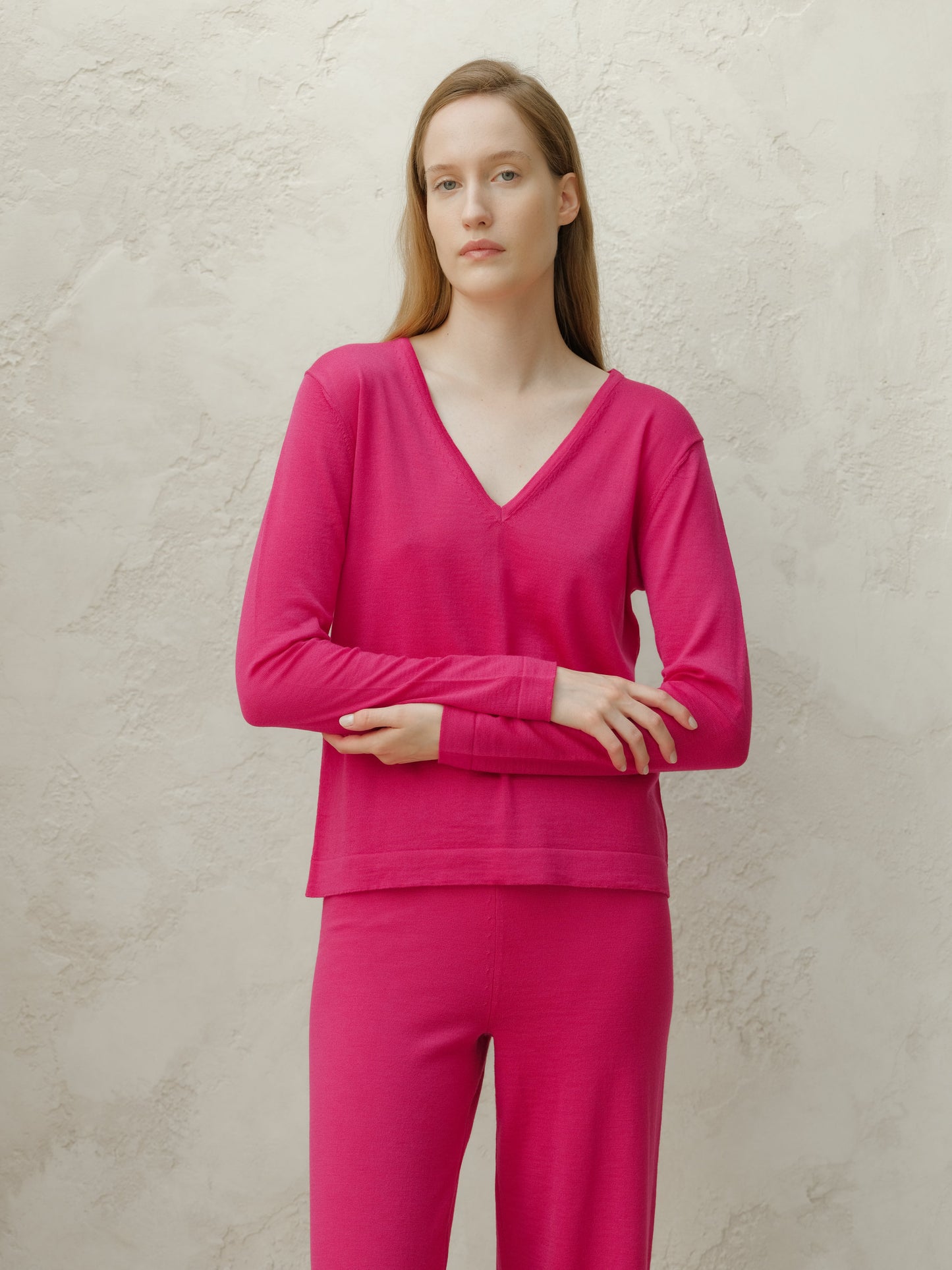 Extra Fine Merino Wool V-Neck Sweater with Straight Sleeve