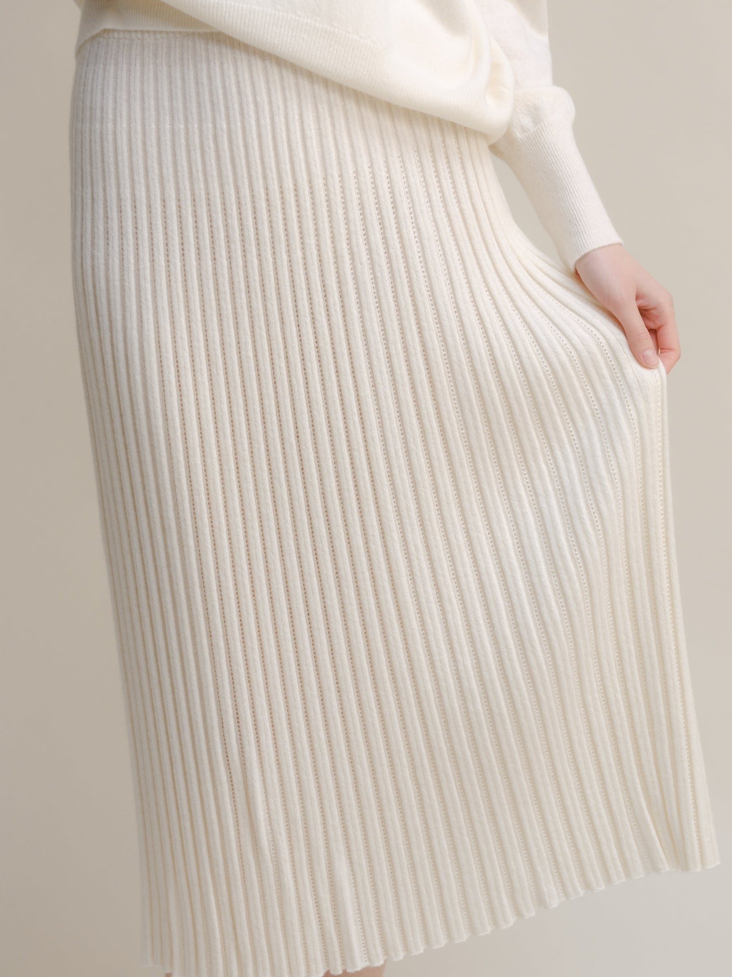 Cashmere Mix Perforated Skirt (3D-Knit)