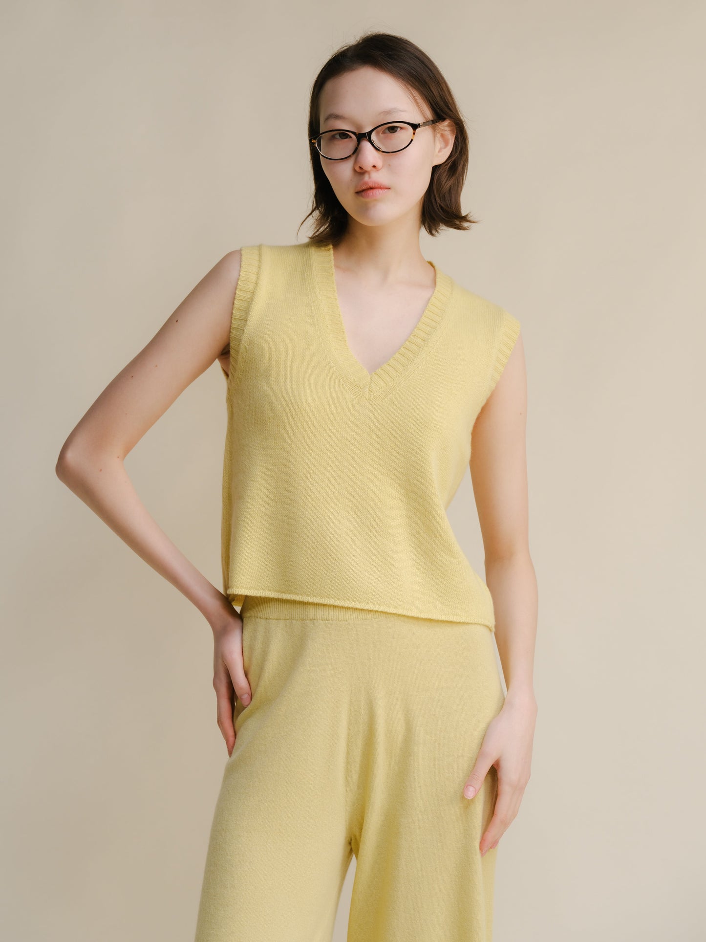 Cashmere Mix Sleeveless V-neck Top