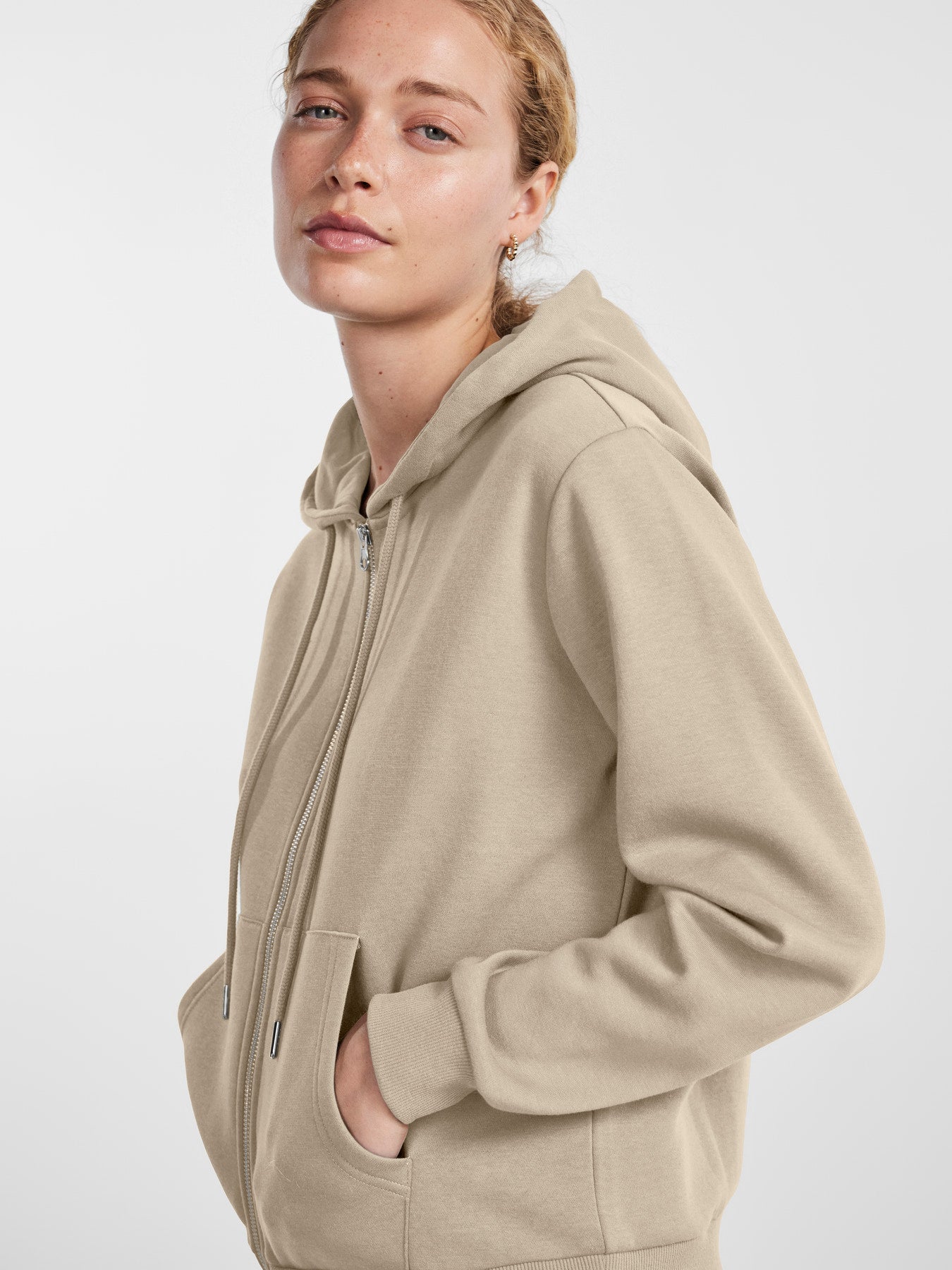 FELPA CON CAPPUCCIO PCCHILLI LS ZIP HOODIE NOOS BC - Glamourabbigliamentodonna