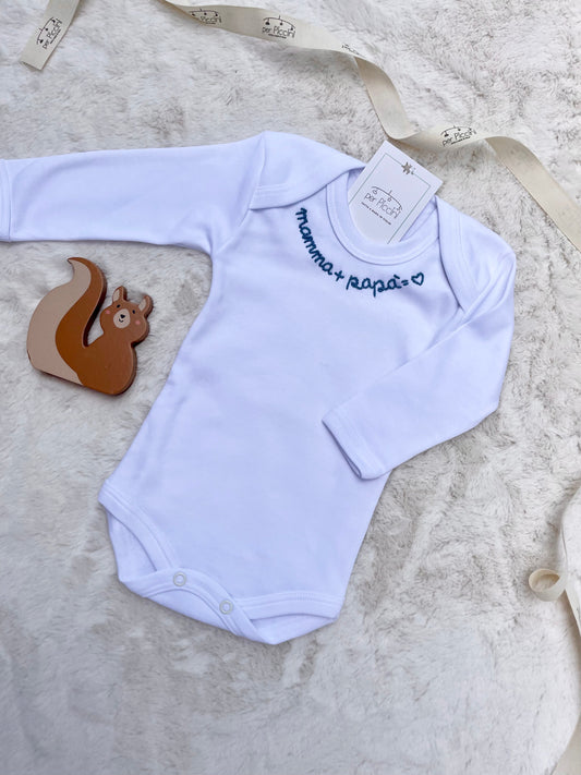 Body con frase ricamata