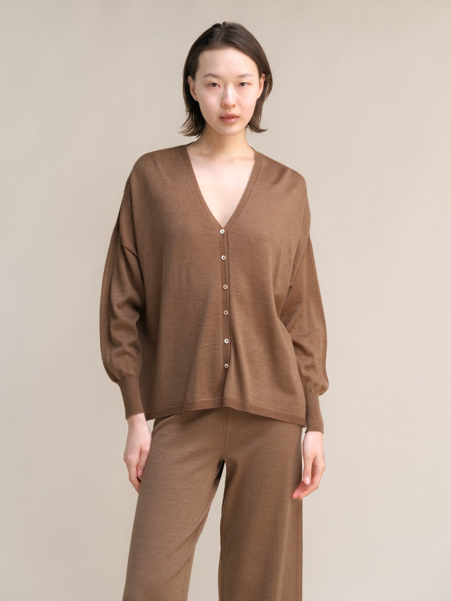 Extra Fine Merino Wool Oversized V-Neck Cardigan (3D-Knit)