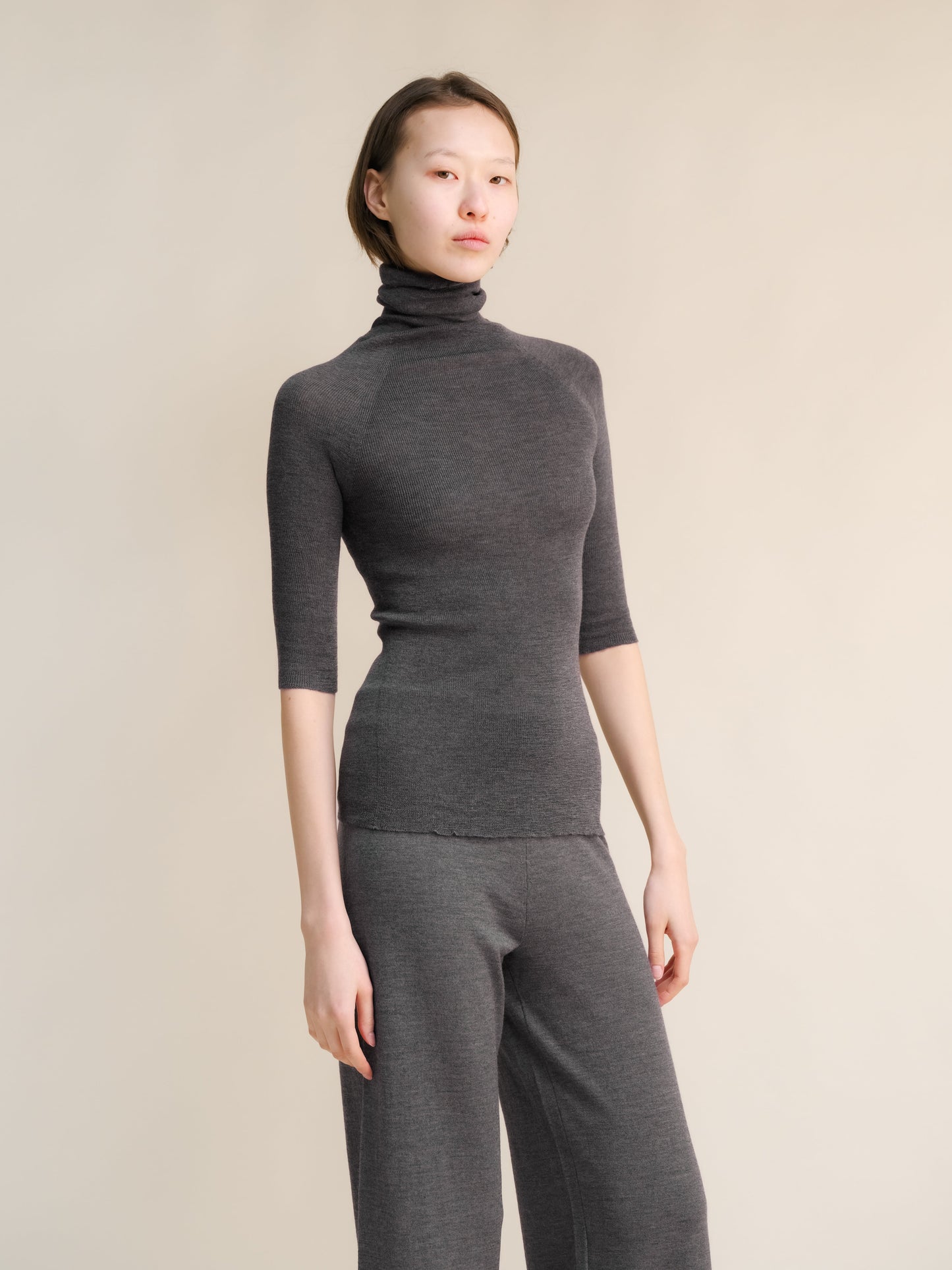Extra Fine Merino Wool 3/4 Sleeve Ribbed Turtleneck  (3D-Knit)