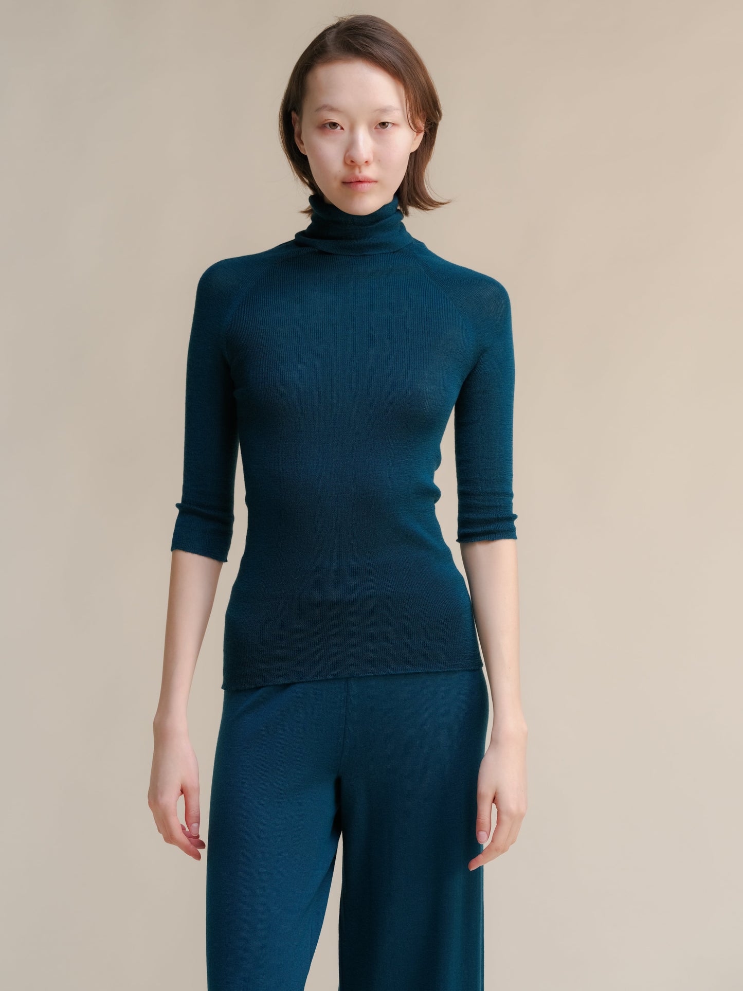 Extra Fine Merino Wool 3/4 Sleeve Ribbed Turtleneck  (3D-Knit)