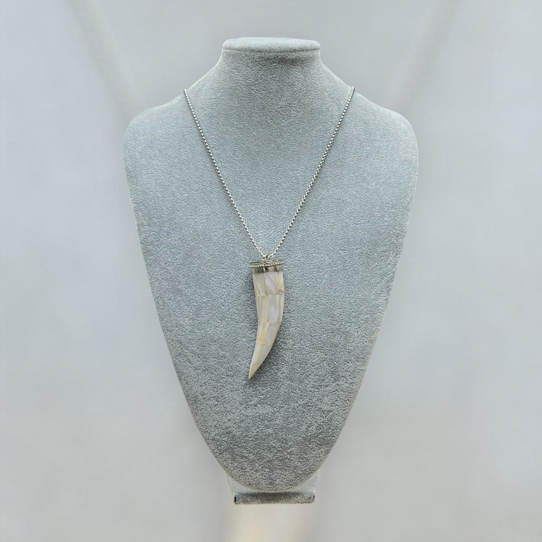 Mother of Pearl Horn Pendant – Silver or Gold Finish