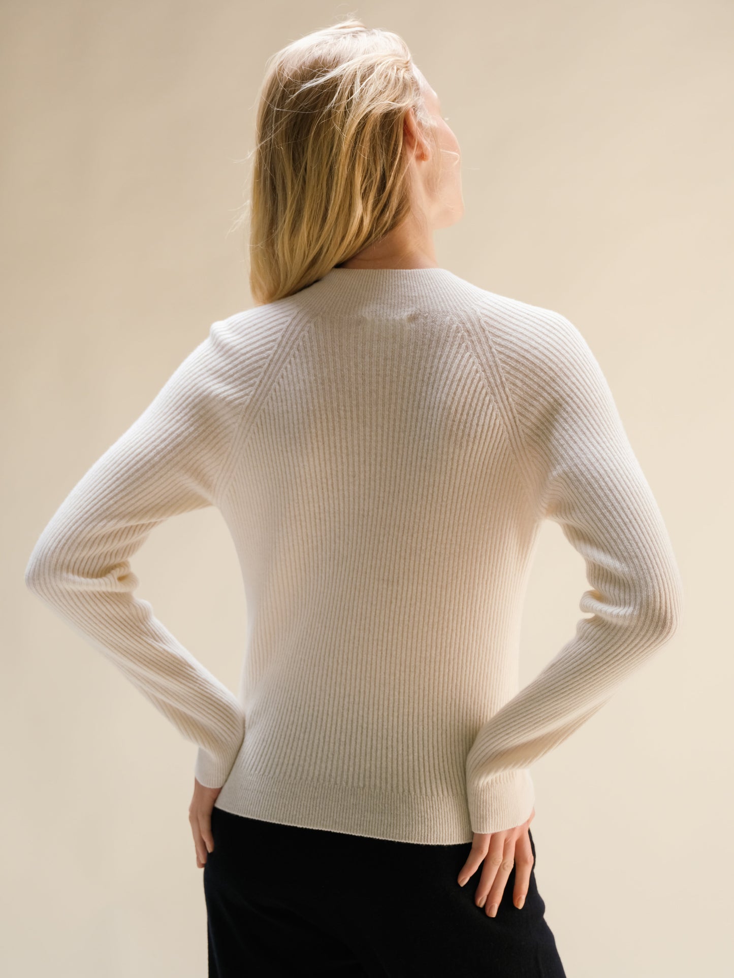 Cashmere Mix Ribbed Mock Neck Sweater (3D-Knit)