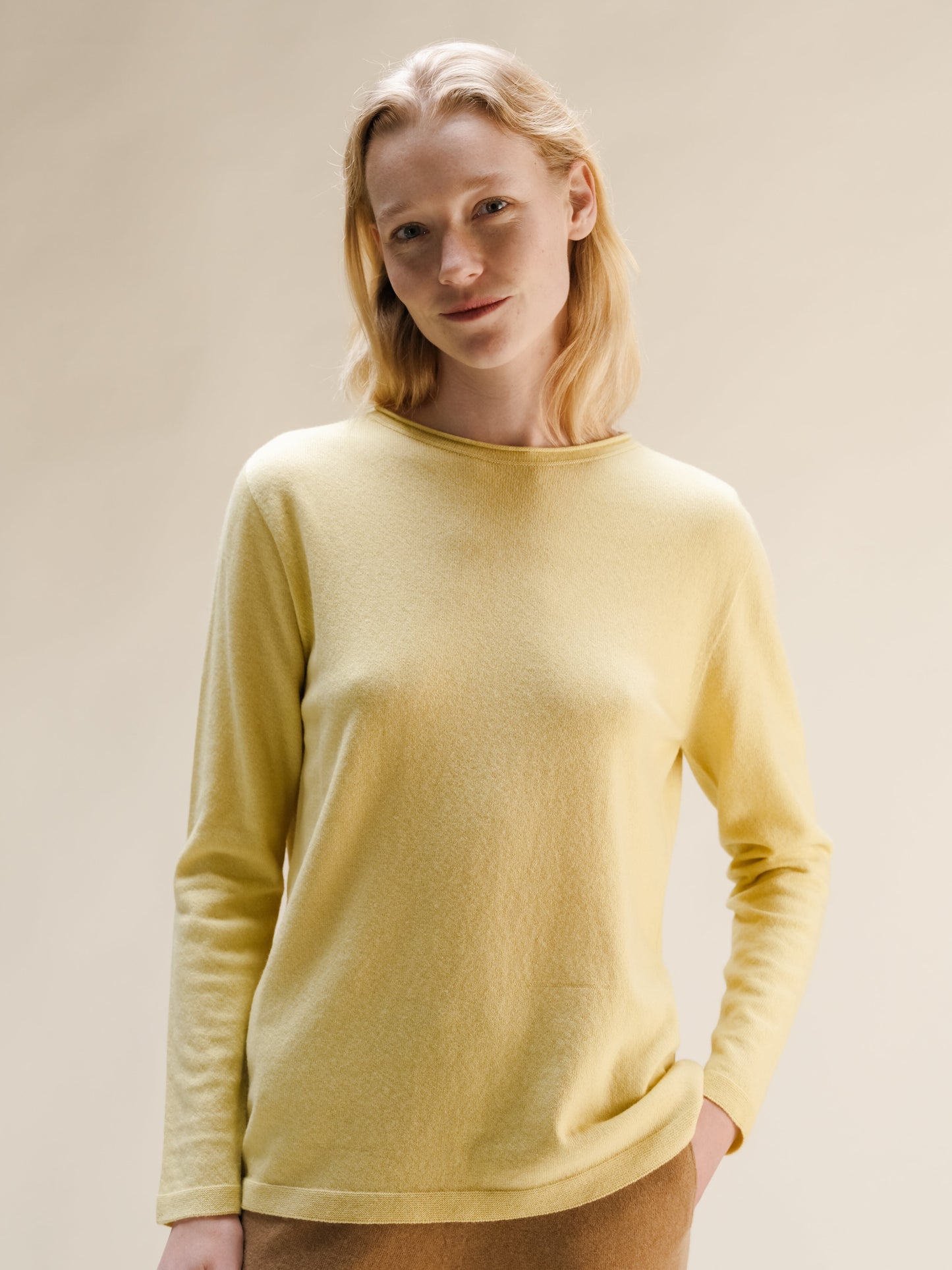 Cashmere Mix Crewneck with Curl Detail(3D-Knit)