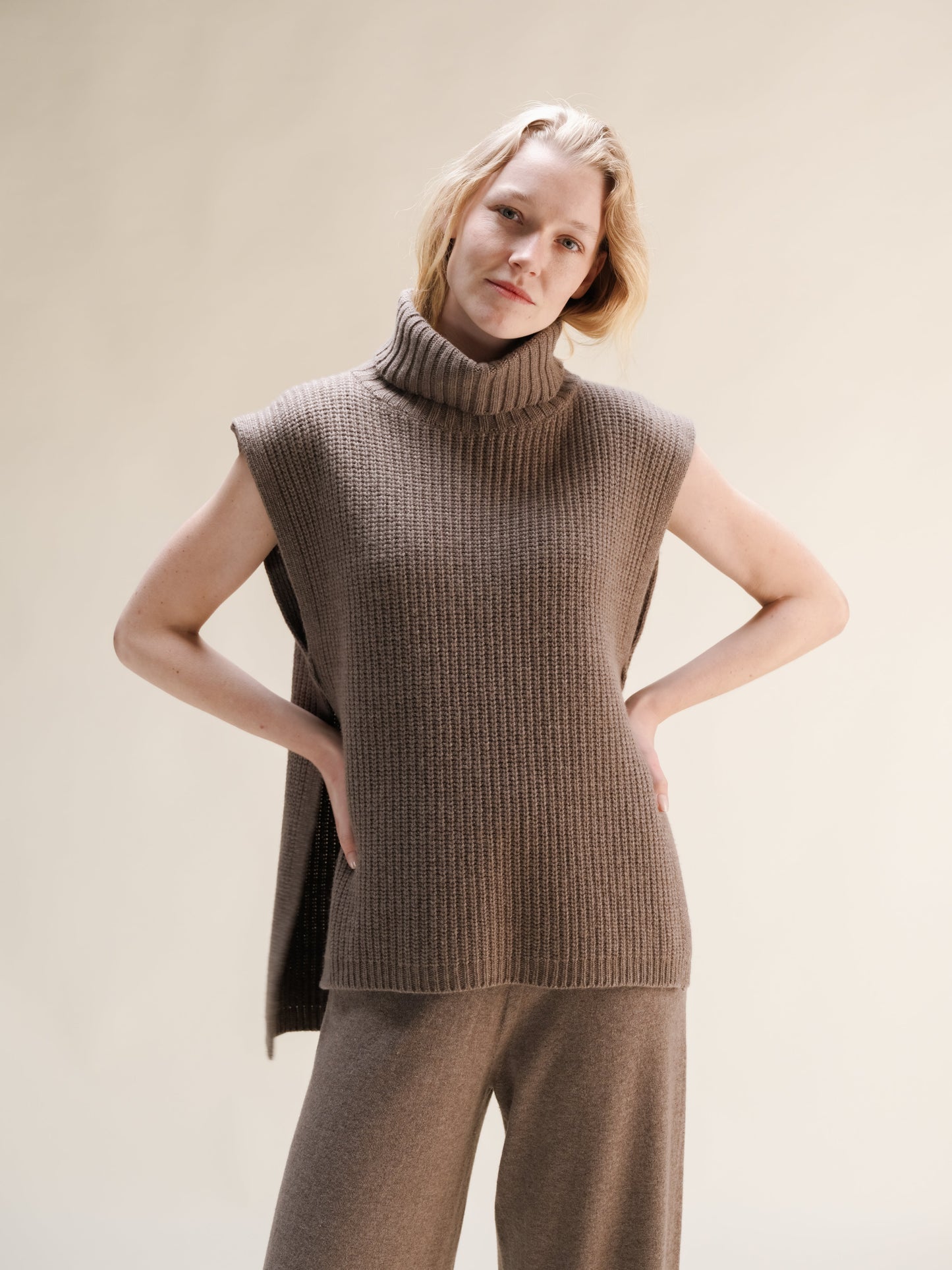 Cashmere Mix Sleeveless Turtle Neck Tunic