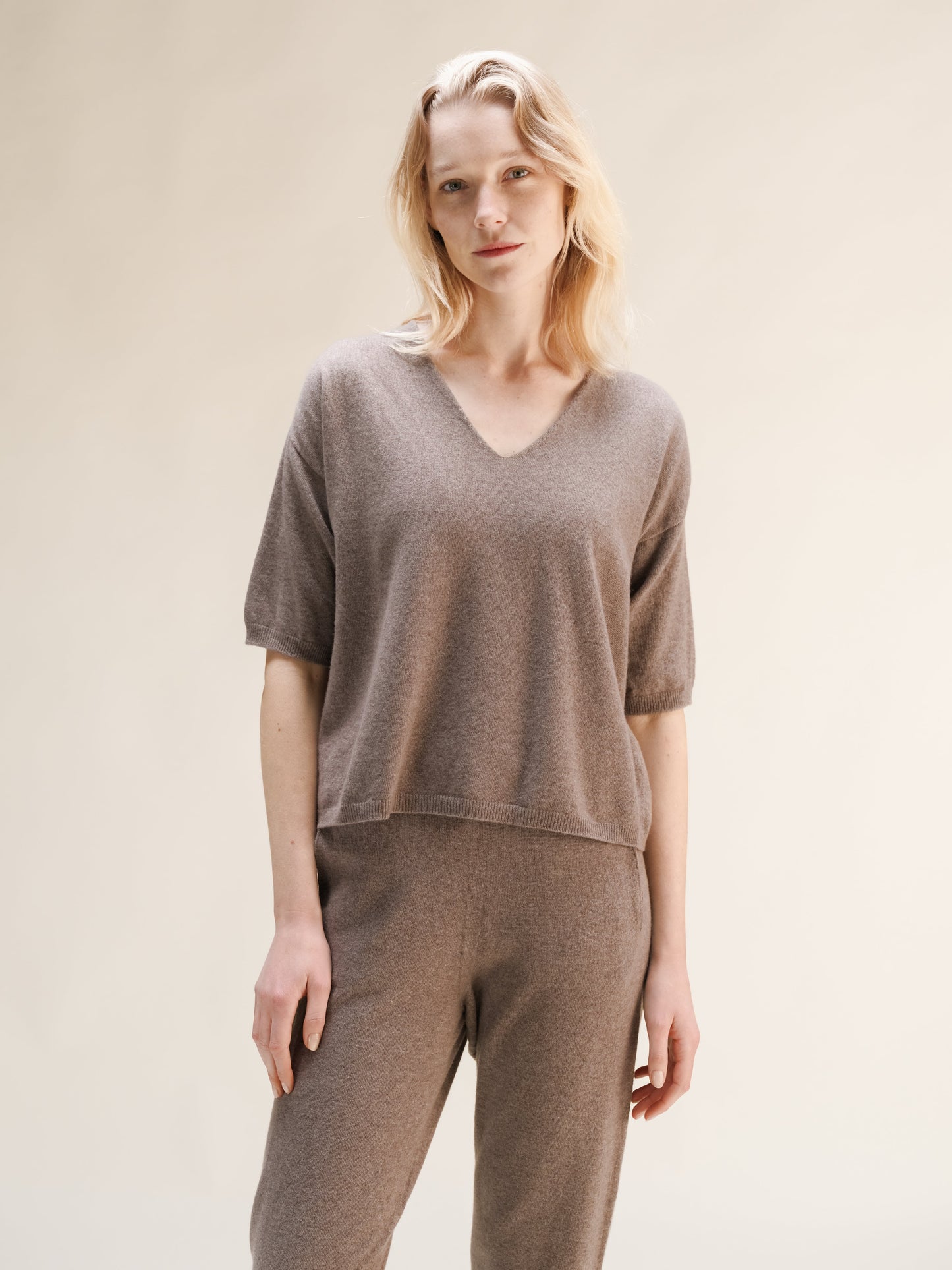 Cashmere Mix V-Neck T-Shirt (3D-Knit)
