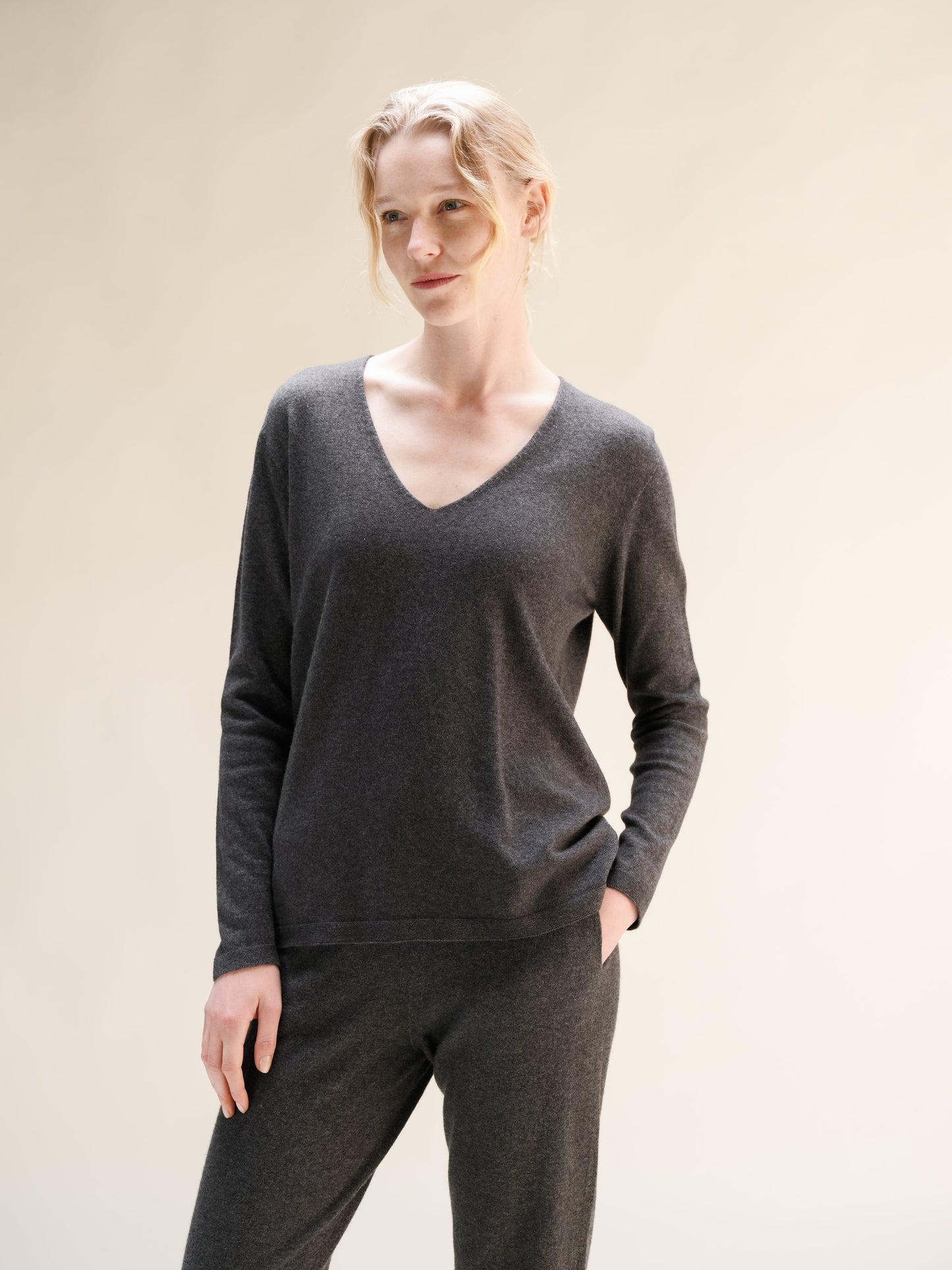 Cashmere Mix V-Neck (3D-Knit)