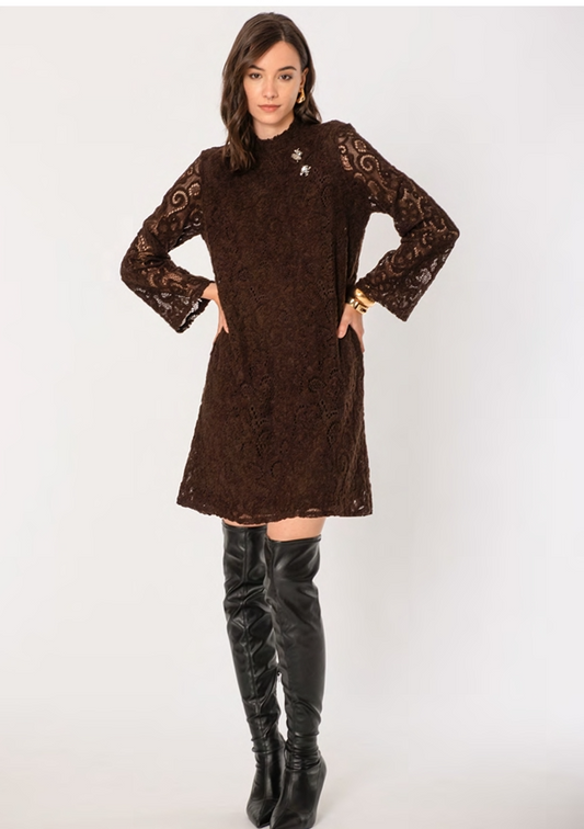 Abito pizzo con spille no-nà